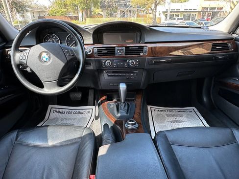 Used 2011 BMW 328i xDrive Sedan image 14