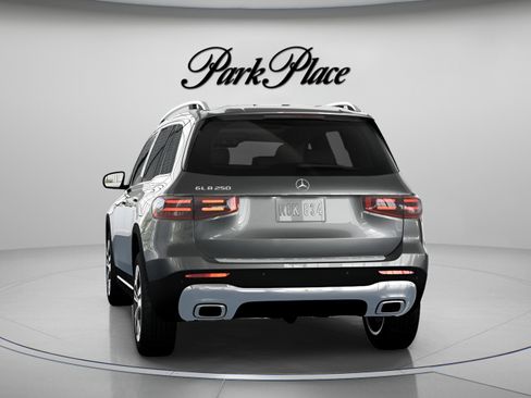 Used 2026 Mercedes-Benz GLB 250 image 14