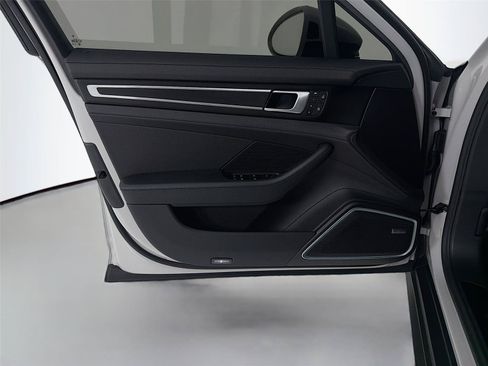 Used 2023 Porsche Panamera Platinum Edition RWD image 6