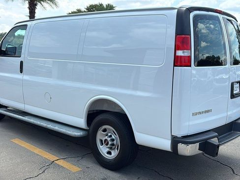 Used 2025 GMC Savana 2500 w/ Driver Convenience Package RWD image 5