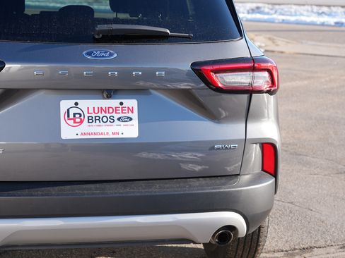 Used 2024 Ford Escape Active image 12