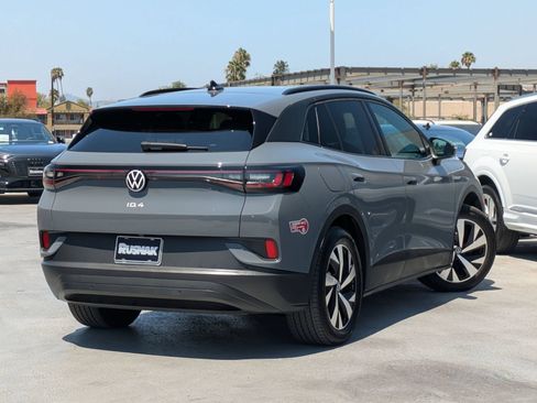 Used 2023 Volkswagen ID.4 Pro RWD image 4