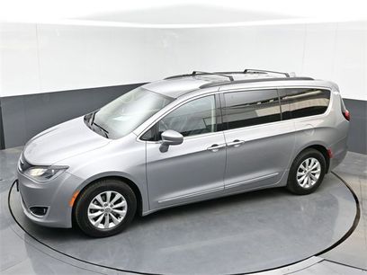 Used 2017 Chrysler Pacifica Touring-L