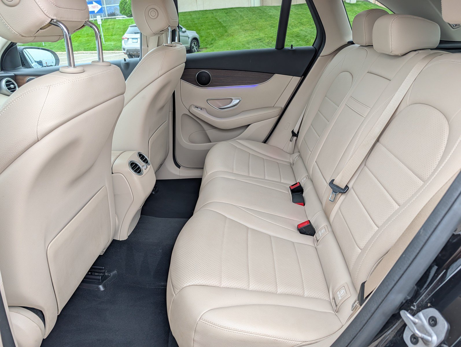 Used 2022 Mercedes-Benz GLC 300 4MATIC image 16