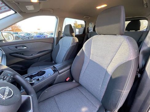 Used 2023 Nissan Rogue SV image 22