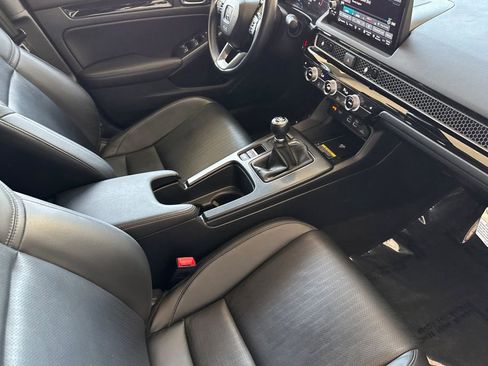 Used 2024 Honda Civic Sport Touring image 18