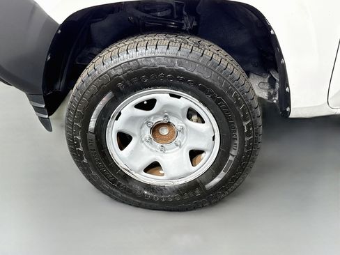 Used 2021 Toyota Tacoma SR RWD image 37