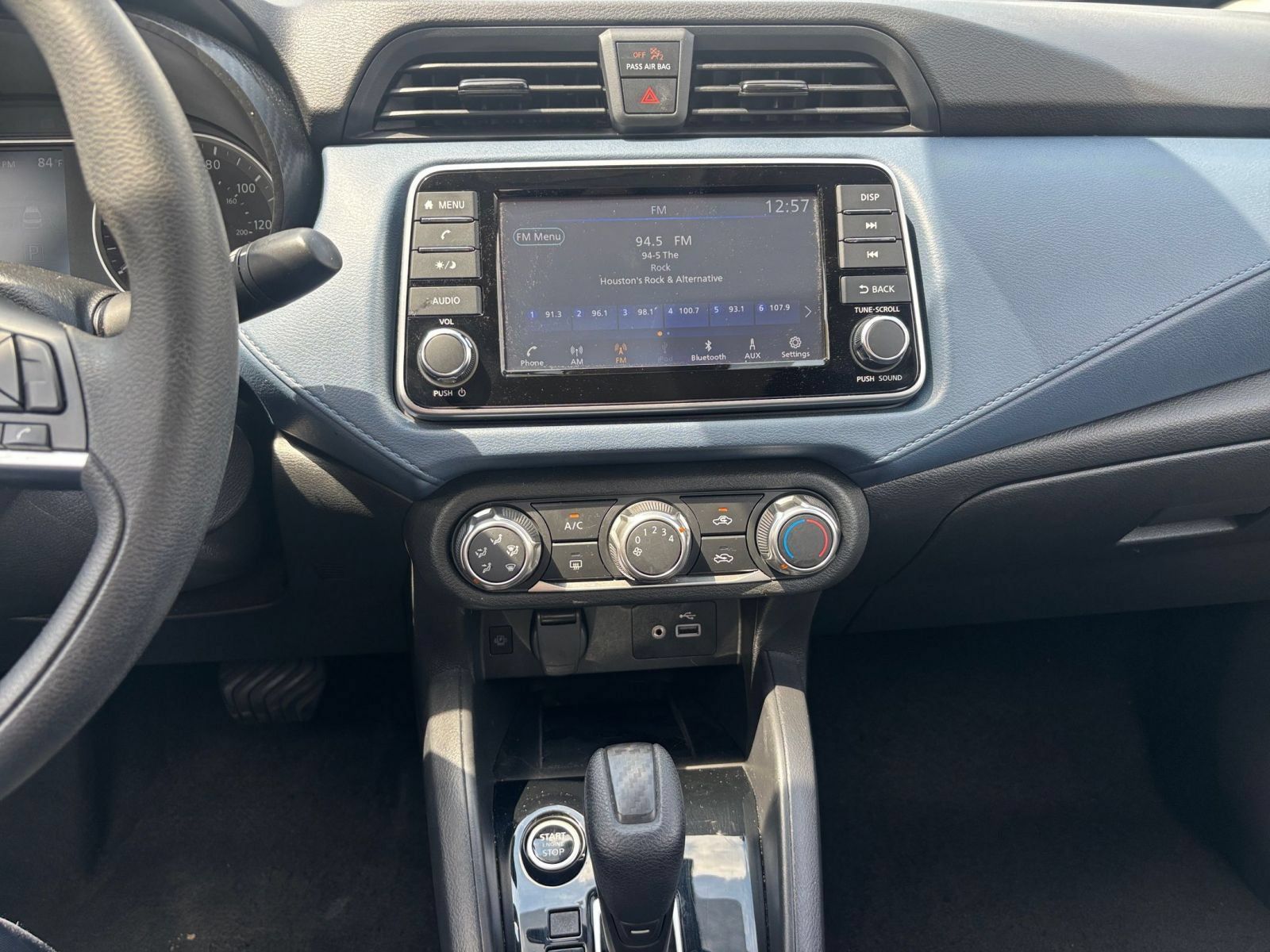 Used 2025 Nissan Versa SV FWD image 16