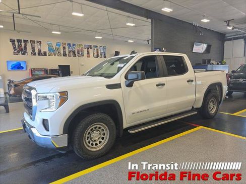 Used 2021 GMC Sierra 1500 4x4 Crew Cab w/ Sierra Value Package image 2