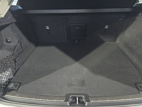 Used 2022 Volvo XC60 T8 Inscription Expression image 30