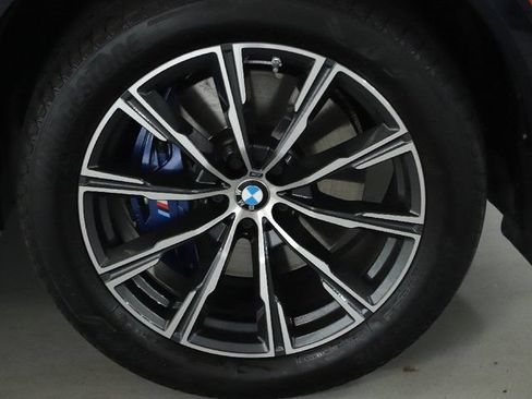 Used 2023 BMW X5 xDrive40i w/ M Sport Package AWD/4WD image 12