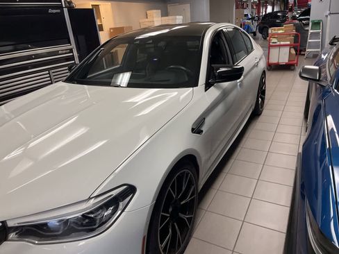 Used 2019 BMW M5 w/ Executive Package image 4