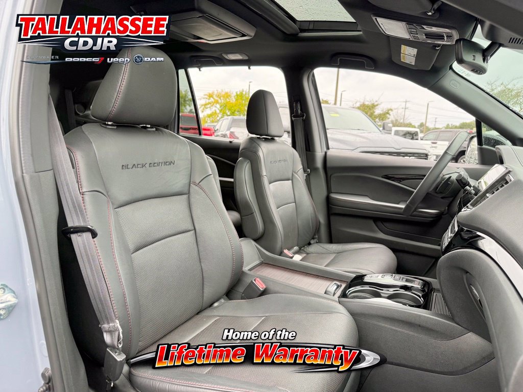 Used 2022 Honda Pilot Black Edition image 41
