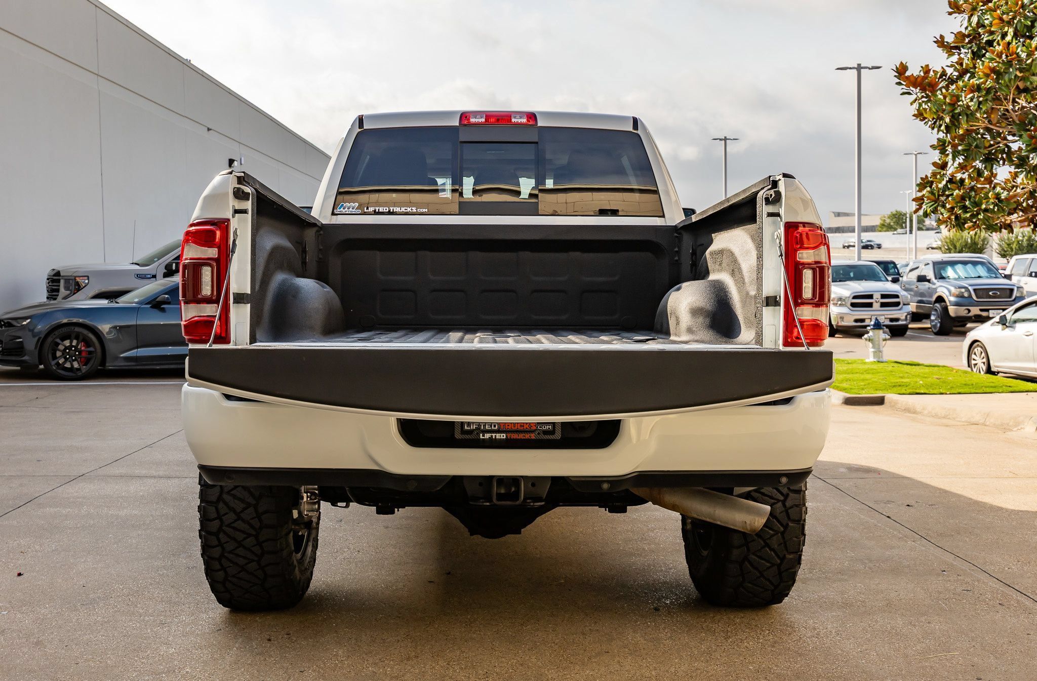 Used 2023 RAM 2500 Limited AWD/4WD image 9