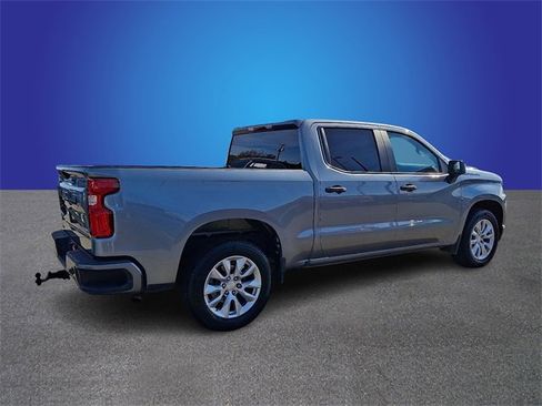 Used 2020 Chevrolet Silverado 1500 Custom w/ Custom Value Package image 5