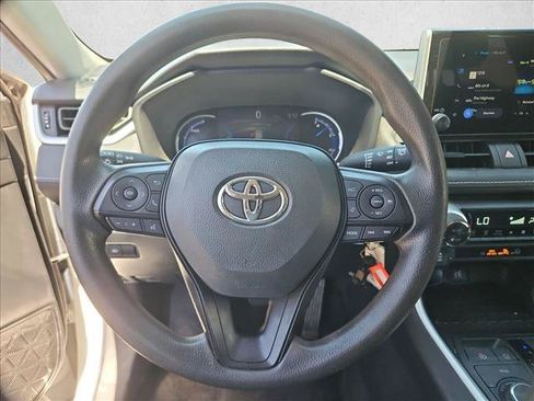 Used 2024 Toyota RAV4 LE AWD/4WD image 13
