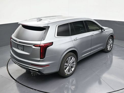 Certified 2023 Cadillac XT6 Premium Luxury w/ Technology Package FWD image 16