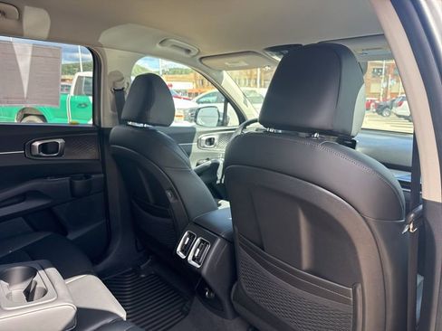 New 2026 Kia Sorento EX AWD/4WD image 16