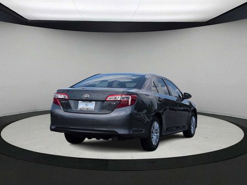 Used 2012 Toyota Camry LE FWD image 8