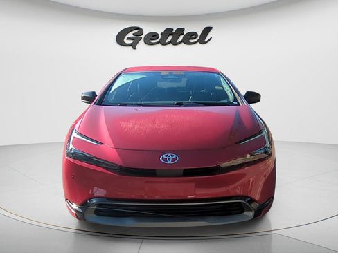 Used 2024 Toyota Prius XLE FWD image 2