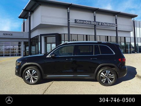Used 2025 Mercedes-Benz GLB 250 4MATIC image 6