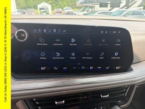 Used 2025 Chevrolet Suburban LT w/ Comfort Package AWD/4WD image 17