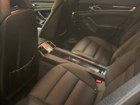 Used 2014 Porsche Panamera S RWD image 14