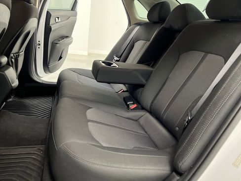 Used 2022 Kia K5 LXS image 13