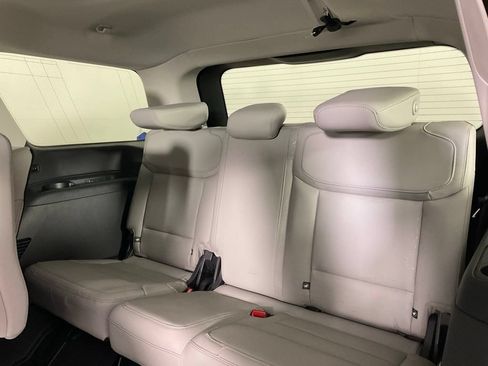 New 2026 Ford Expedition Active RWD image 17