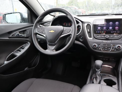 Used 2024 Chevrolet Malibu LT FWD image 12