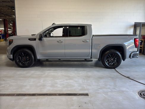 Used 2024 GMC Sierra 1500 Elevation w/ LPO, Elevation Black Package AWD/4WD image 2