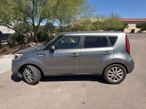 Used 2019 Kia Soul + FWD image 2