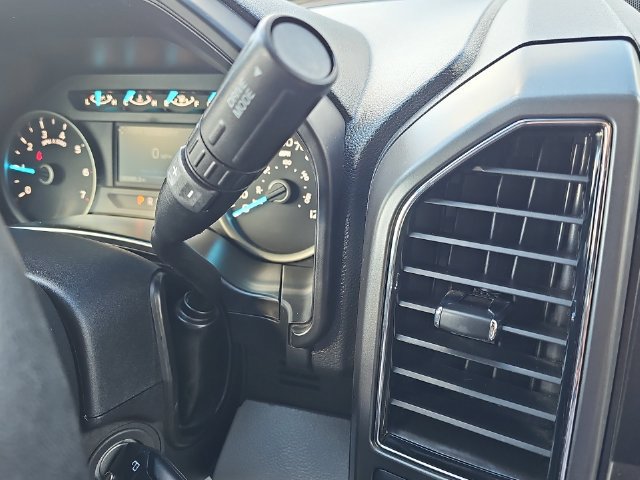 Used 2020 Ford F150 XLT w/ Equipment Group 302A Luxury AWD/4WD image 18