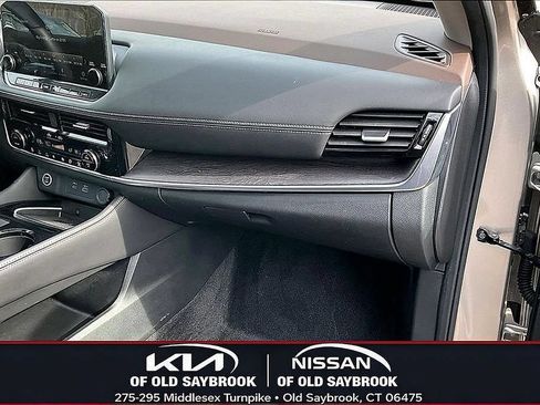 Used 2023 Nissan Rogue Platinum w/ Platinum Premium Package AWD/4WD image 26