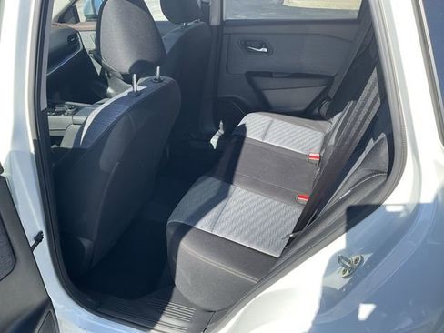 Certified 2023 Nissan Rogue SV image 13