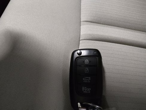 Used 2023 Hyundai Sonata SE w/ Preferred Accessory Package FWD image 32