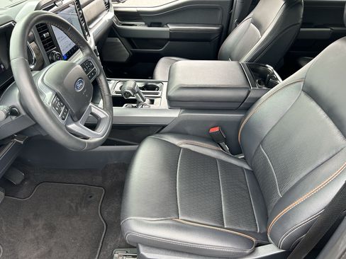Used 2025 Ford F150 Lariat AWD/4WD image 17