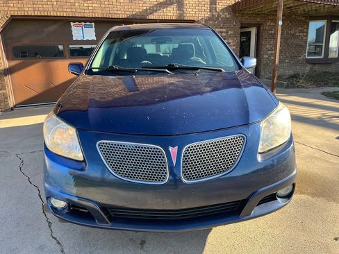 Used 2007 Pontiac Vibe w/ Preferred Package image 2