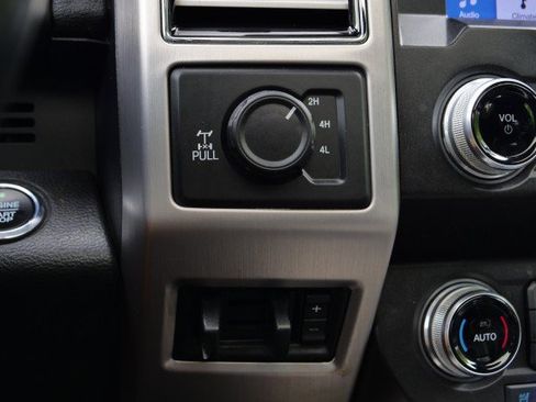 Used 2019 Ford F250 Platinum w/ Platinum Ultimate Package AWD/4WD image 46