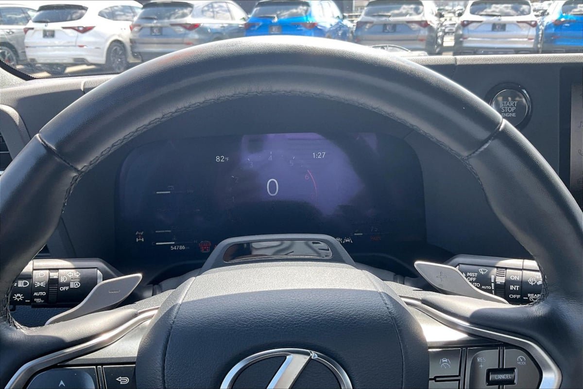 Used 2024 Lexus GX 550 w/ Accessory Package (Z1) AWD/4WD image 18