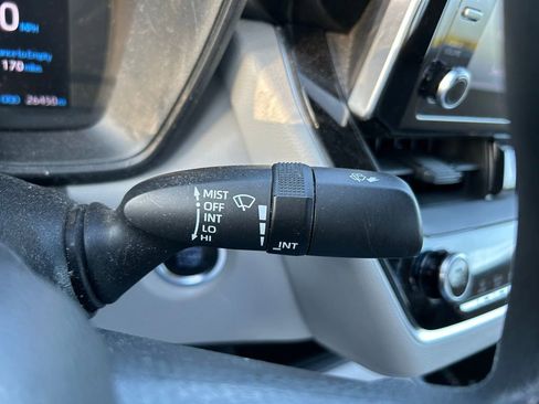 Used 2020 Toyota Corolla LE w/ LE Convenience Package image 19