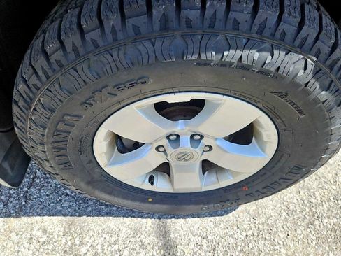 Used 2012 Nissan Xterra S image 39