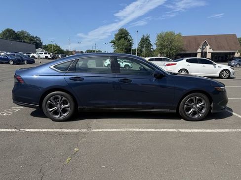 Used 2023 Honda Accord EX image 8