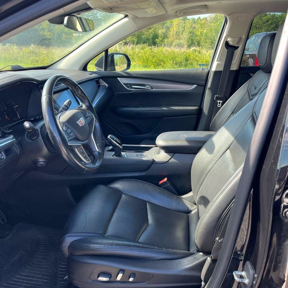 Used 2019 Cadillac XT5 Luxury AWD/4WD image 12