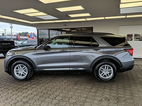 Certified 2025 Ford Explorer Active image 10