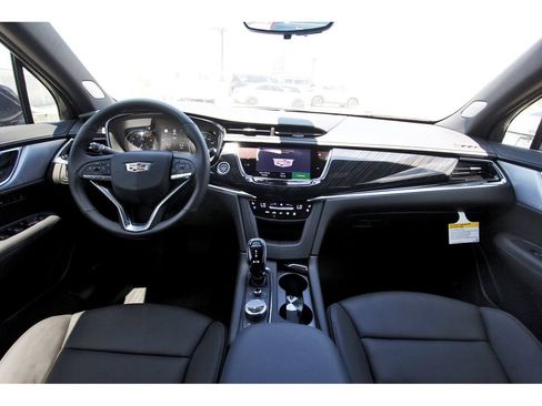 New 2025 Cadillac XT6 Premium Luxury w/ Technology Package image 9