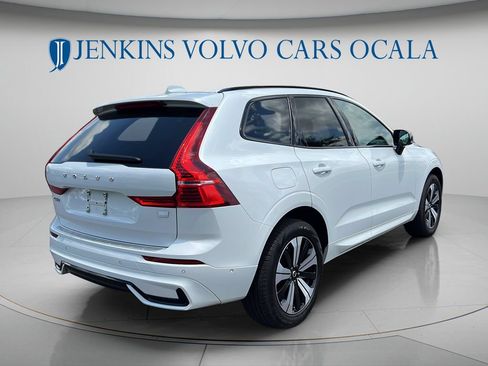 Certified 2024 Volvo XC60 T8 Plus w/ Climate Package AWD/4WD image 3