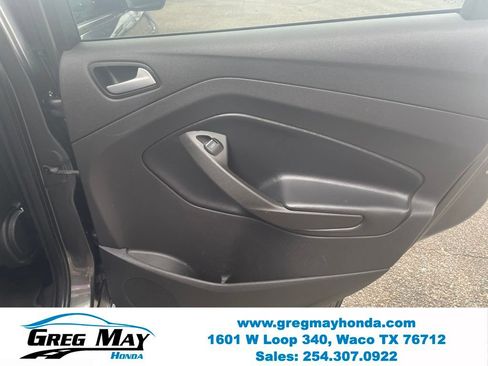 Used 2019 Ford Escape SE FWD image 25