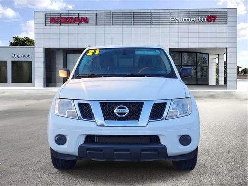 Certified 2021 Nissan Frontier SV image 2