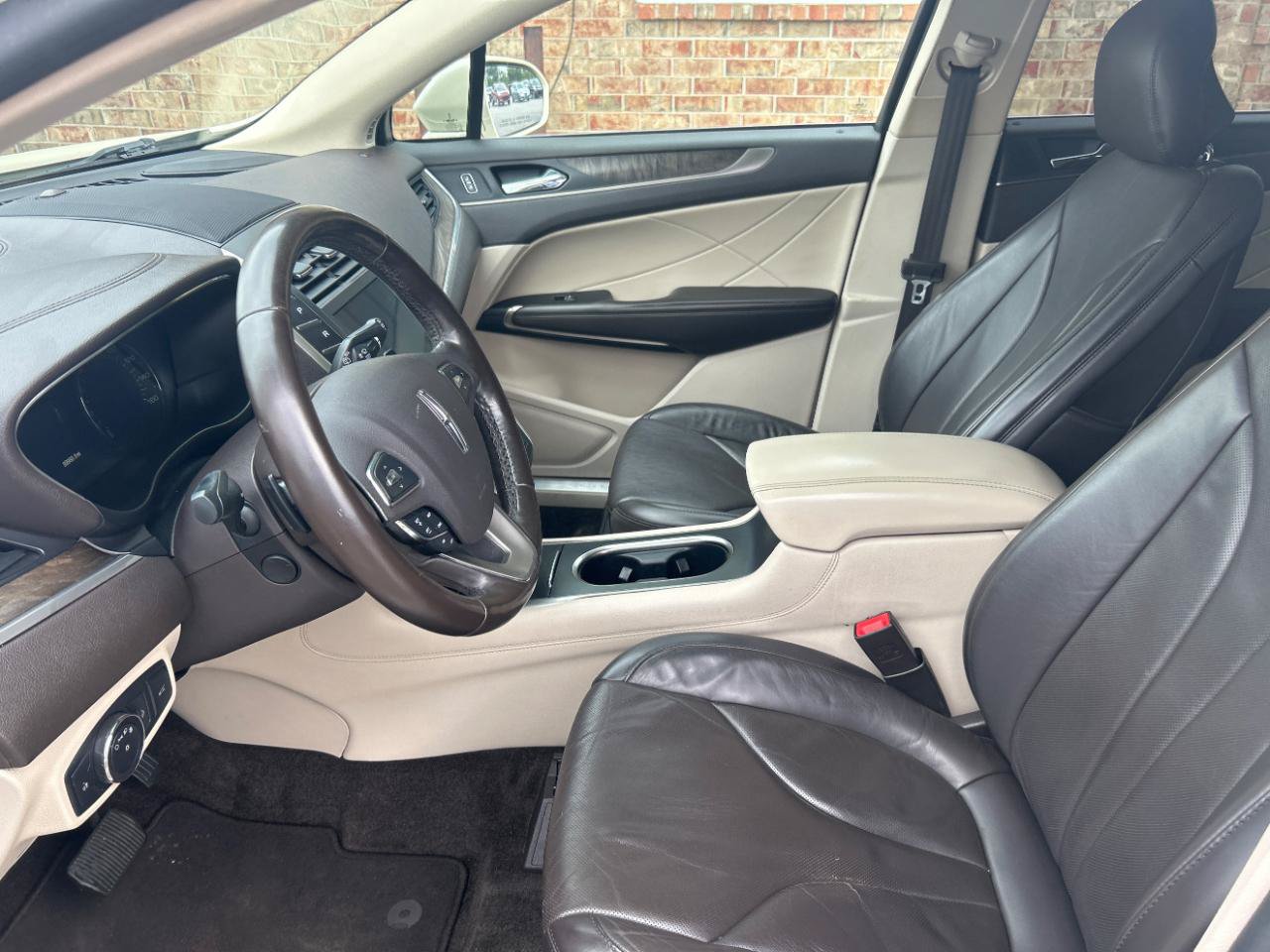 Used 2018 Lincoln MKC Reserve w/ Lincoln MKC Climate Package AWD/4WD image 19